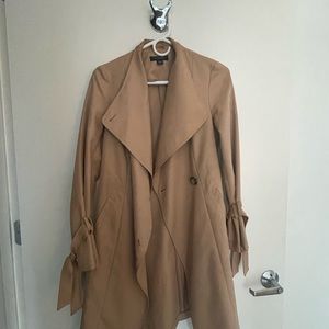 Halogen tench coat
